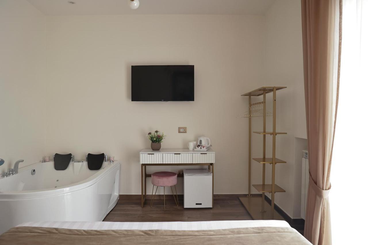 ナポリ Capuana60 Bed & Breakfast エクステリア 写真