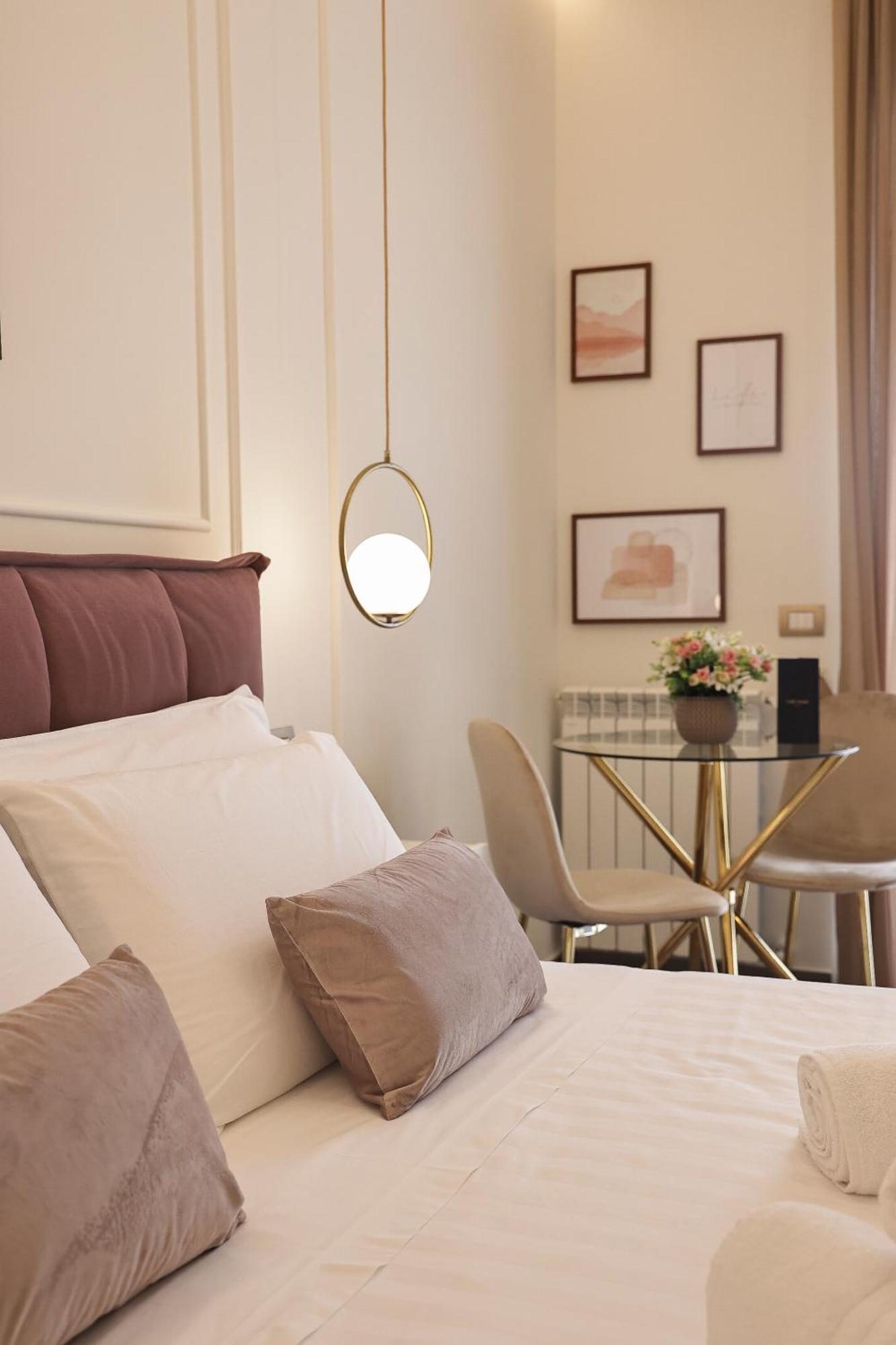 ナポリ Capuana60 Bed & Breakfast エクステリア 写真